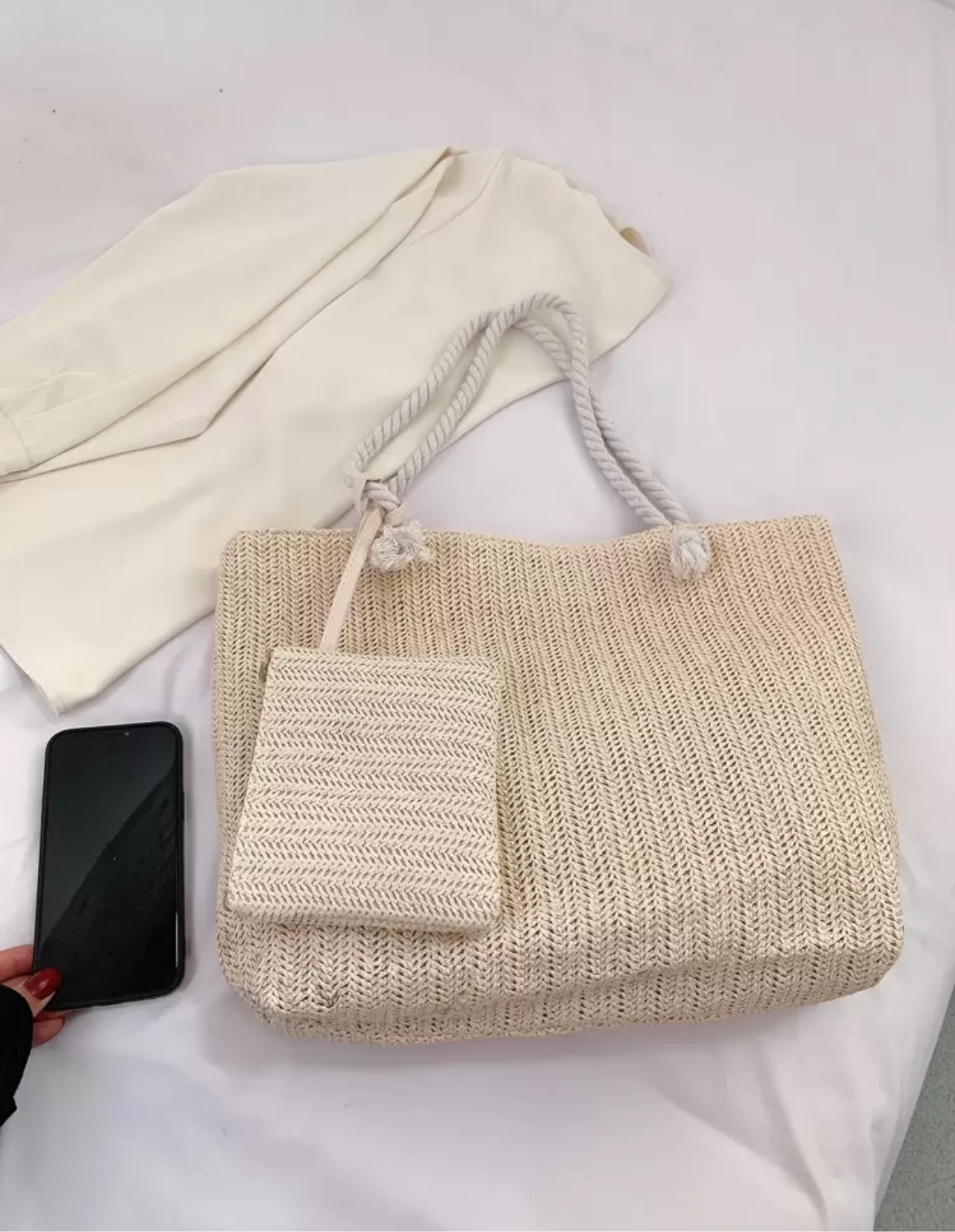 Bolso de paja con monedero