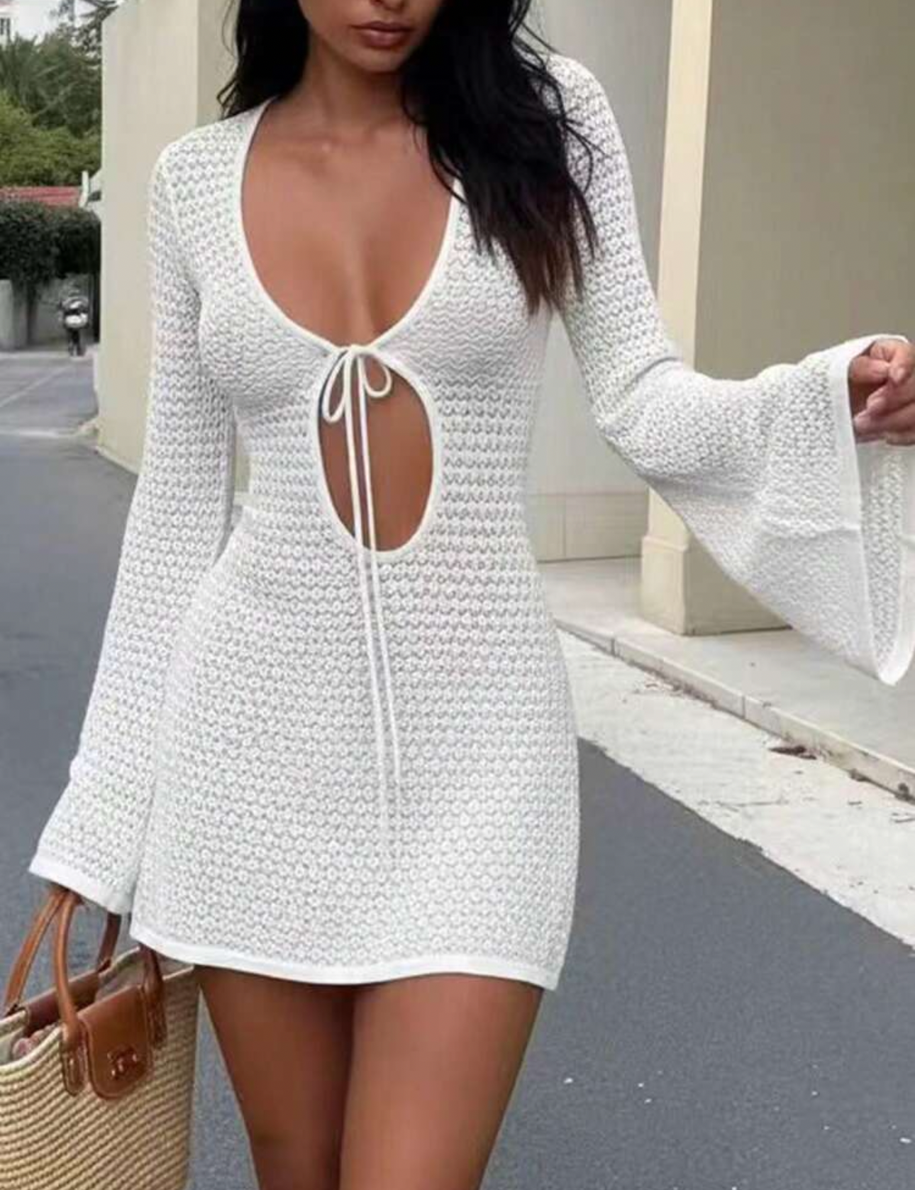 Vestido de malla manga larga con escote