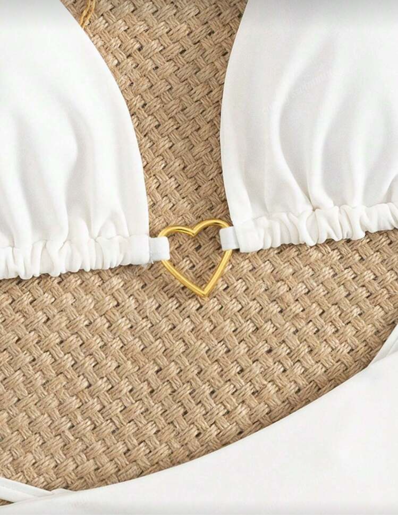 Bikini Semi hilo con corazón