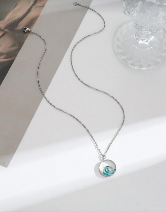 Collar con dije de ola