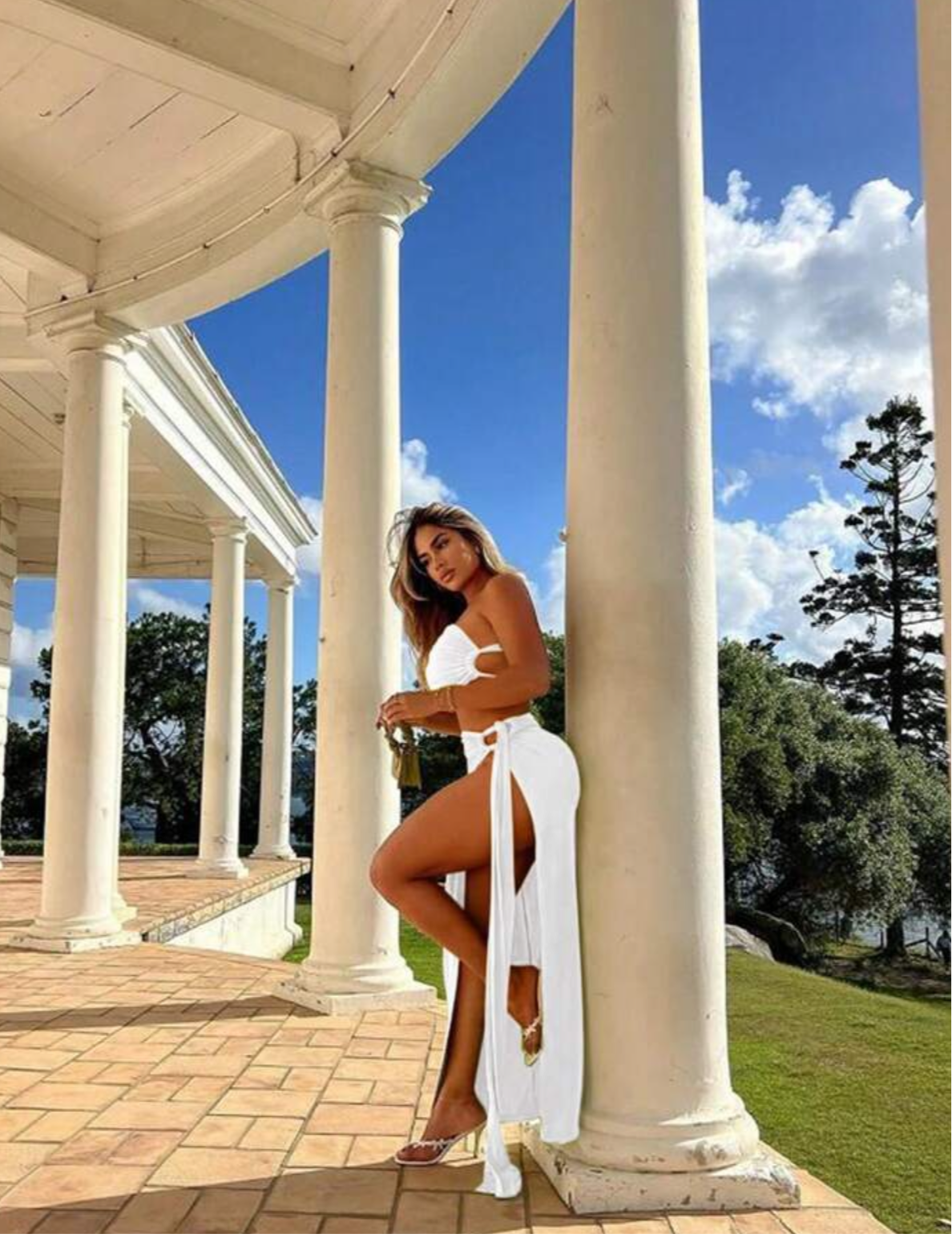 Conjunto largo escotado