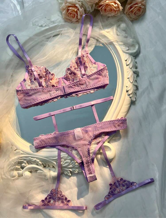 Lencería floreada de 3 piezas