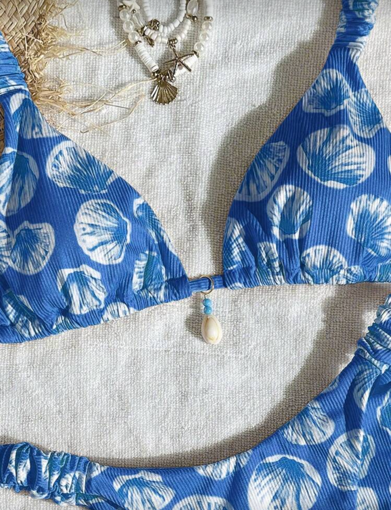 Bikini estampado con caracola