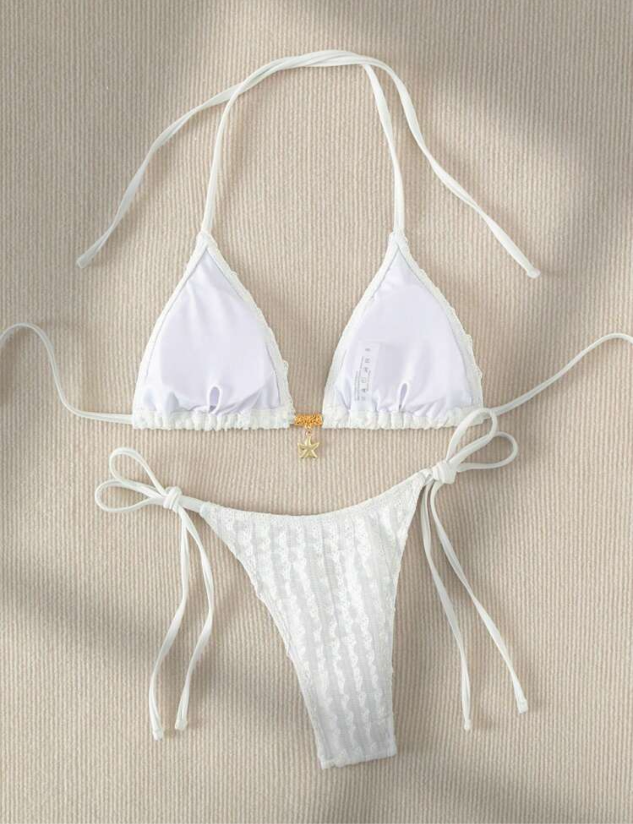 Bikini texturizado con dije de estrella