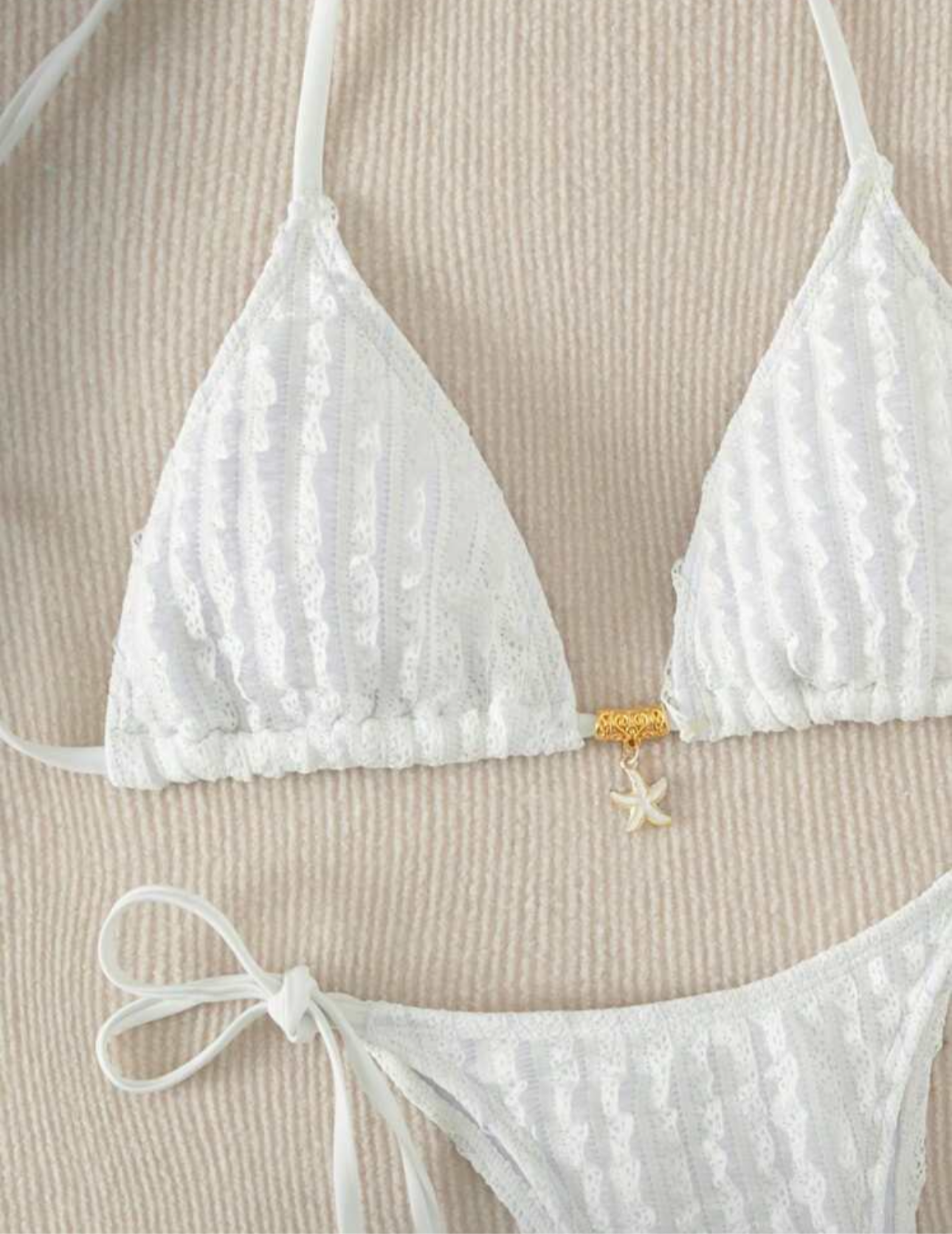 Bikini texturizado con dije de estrella