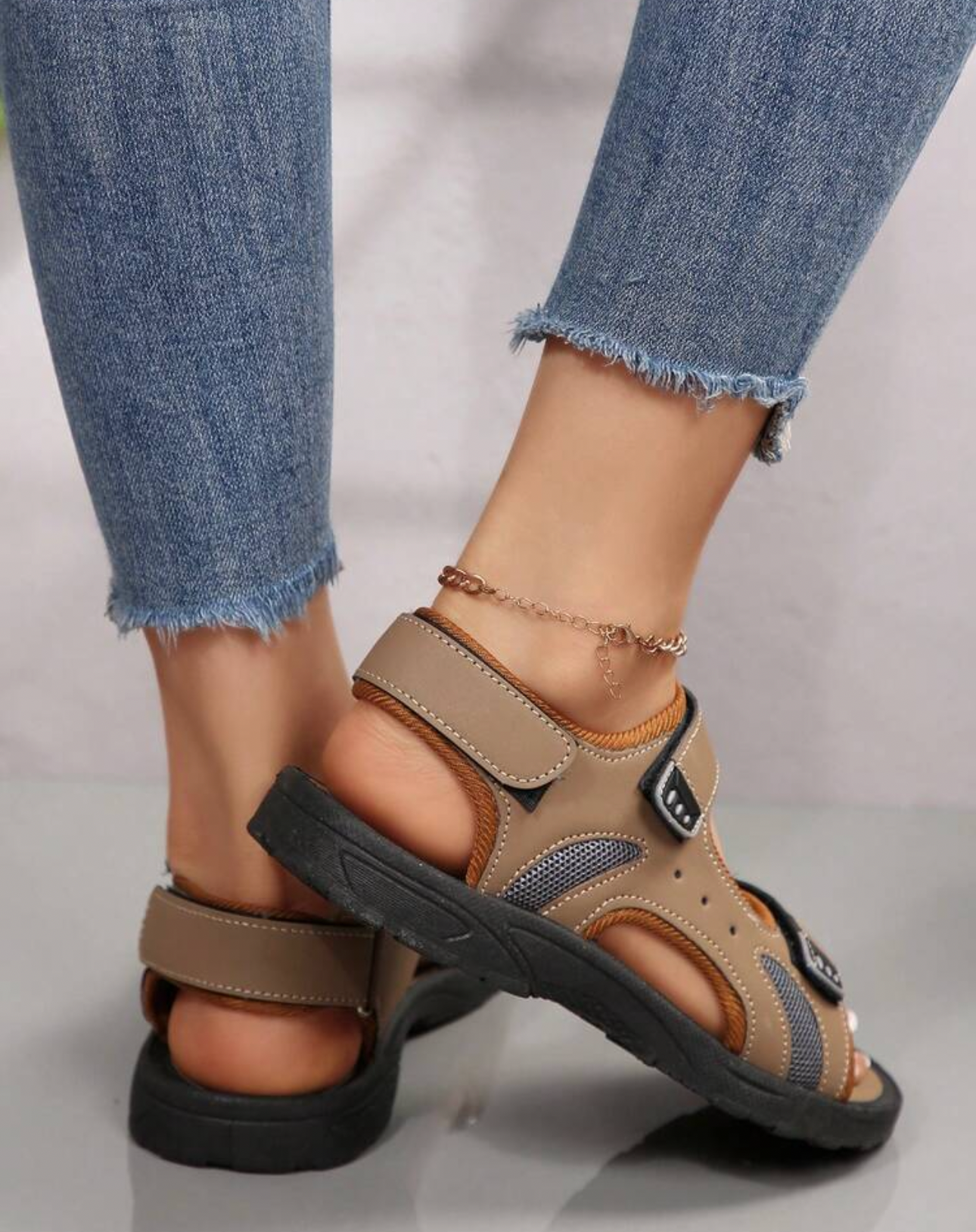 Sandalias casuales con cierre mágico