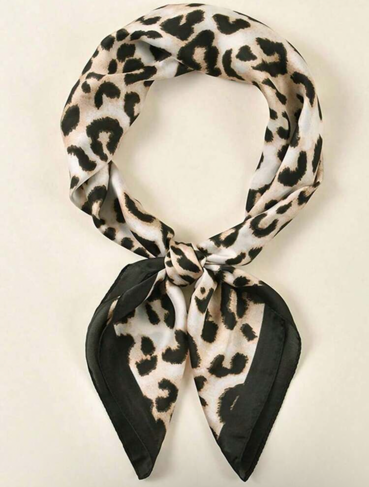 Pañoleta estampada animal print