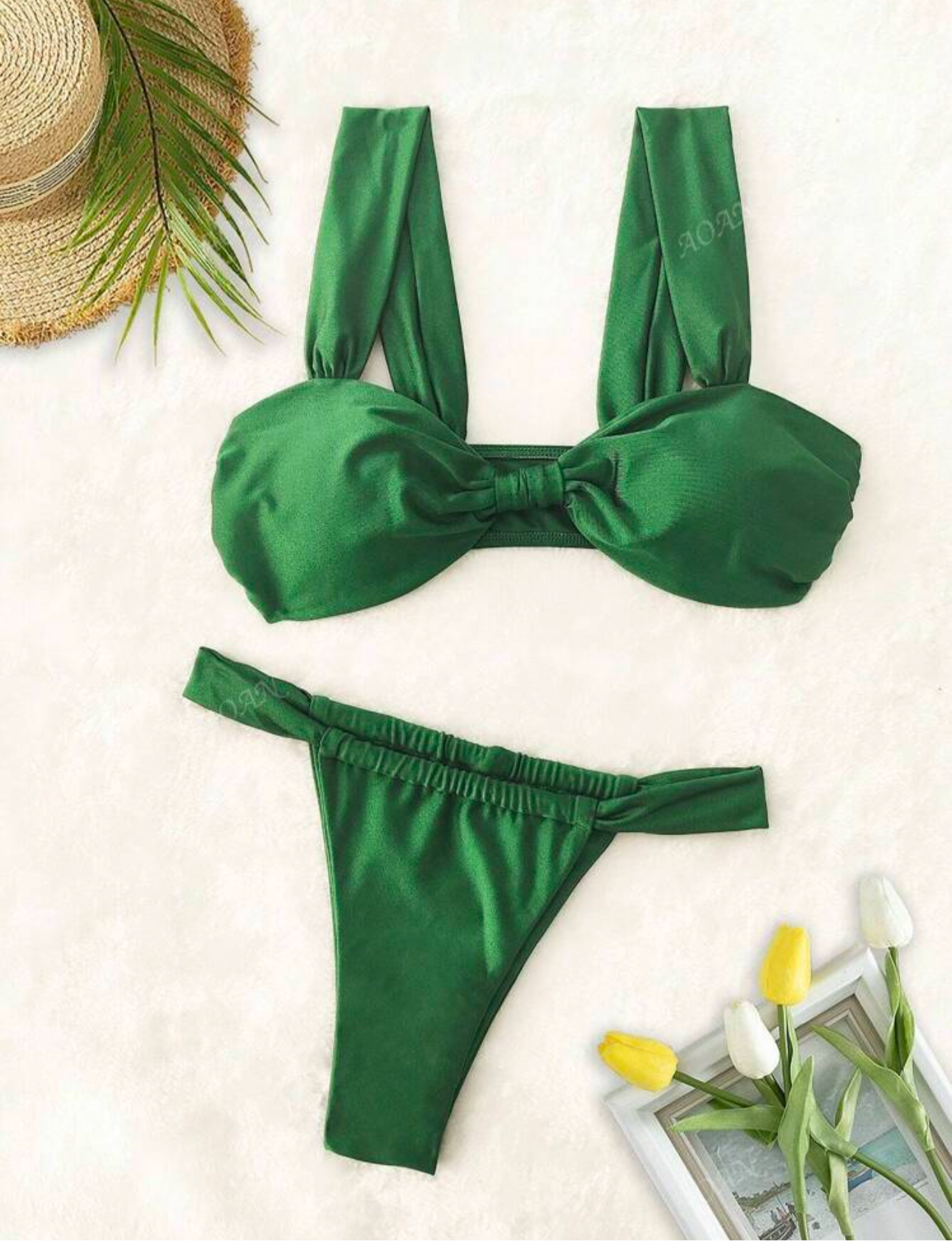 Bikini con tela brillante