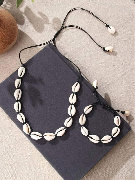 Set collar de caracolas hilo negro