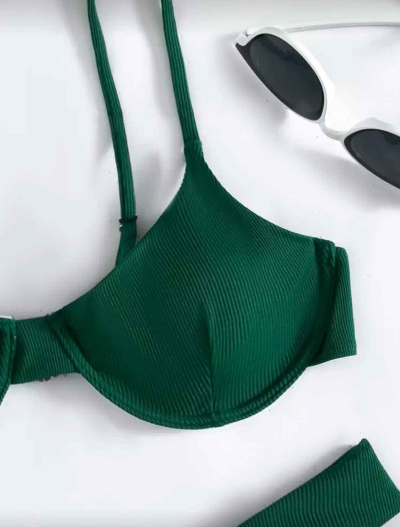 Bikini acanalado con aro