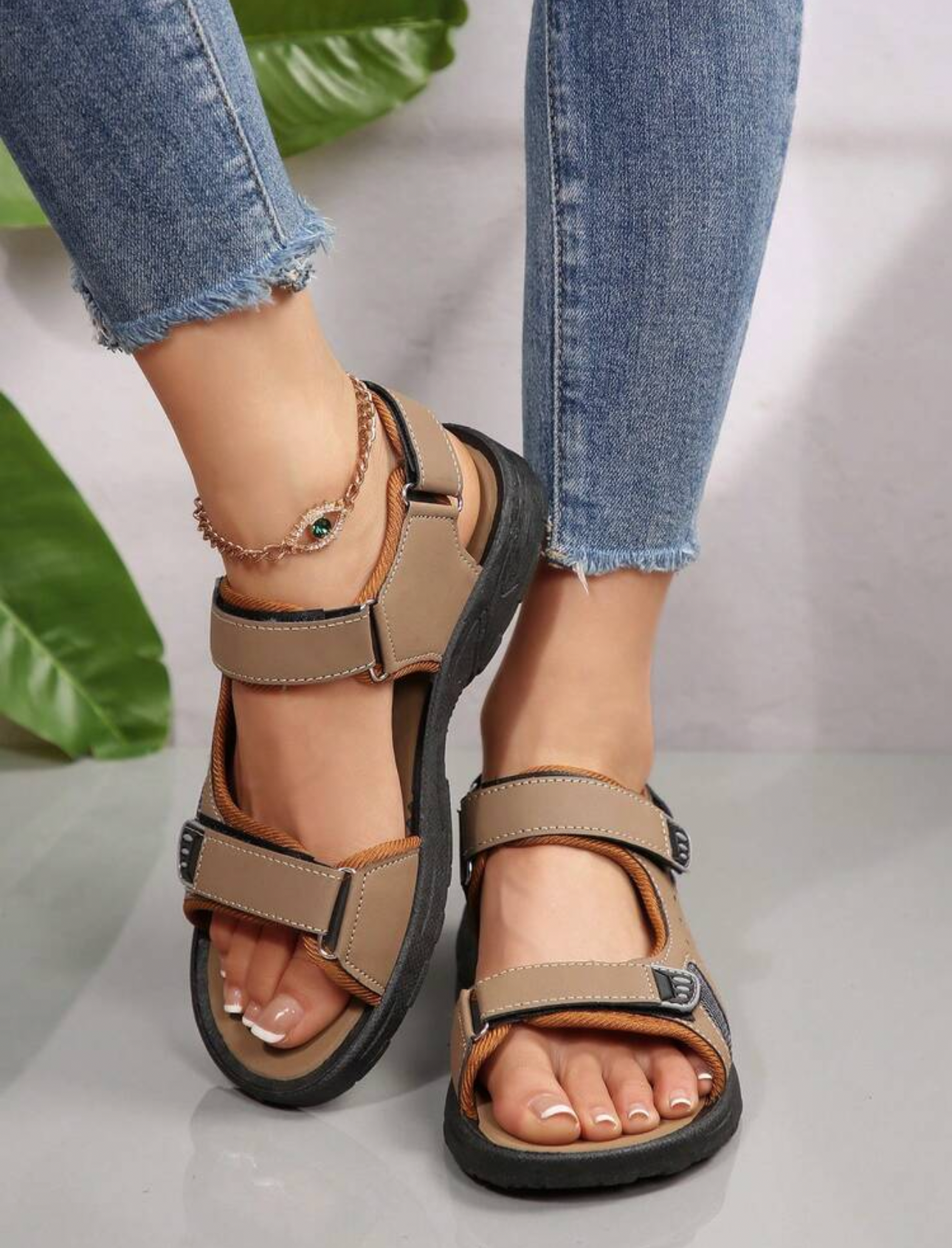 Sandalias casuales con cierre mágico