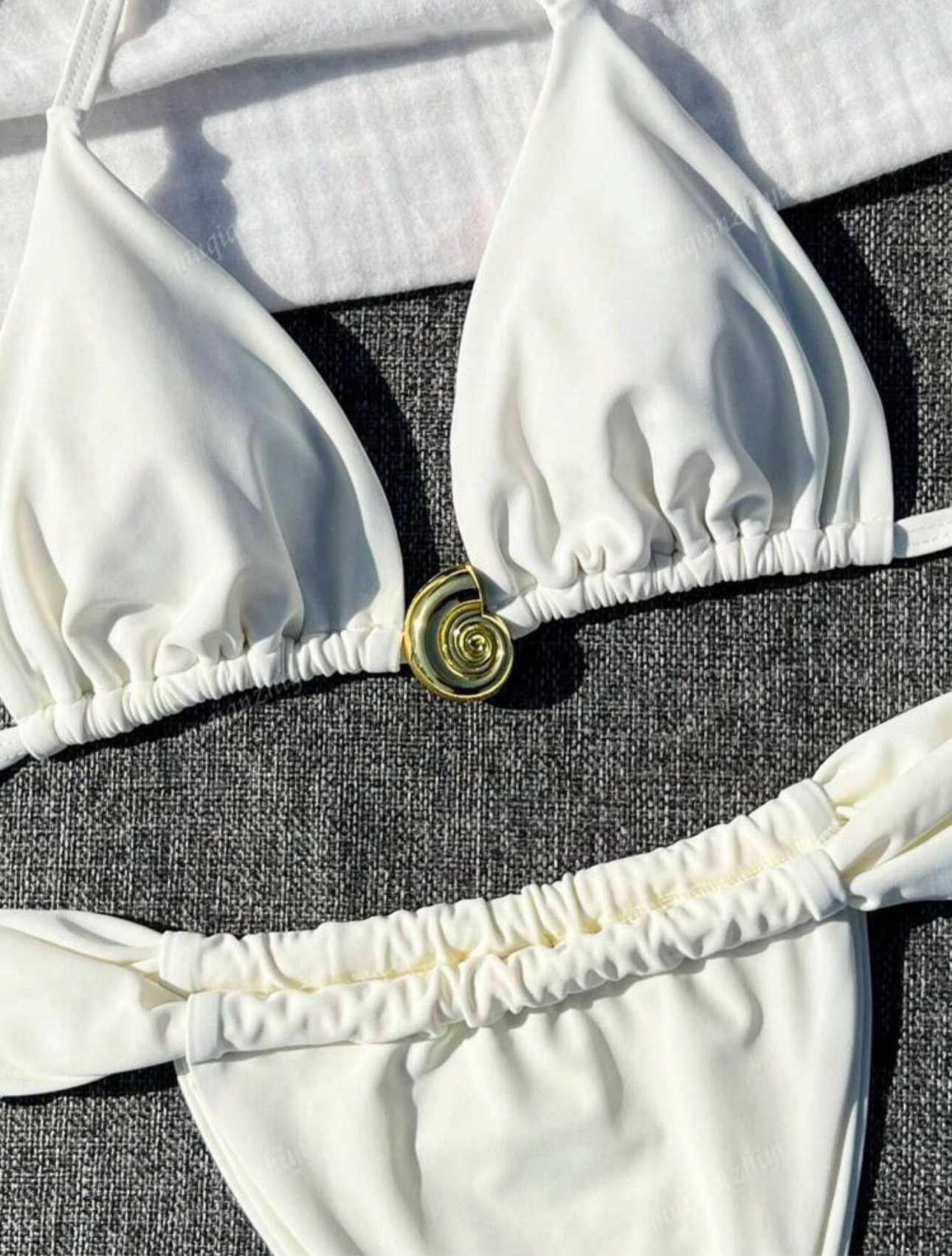 Bikini con caracola