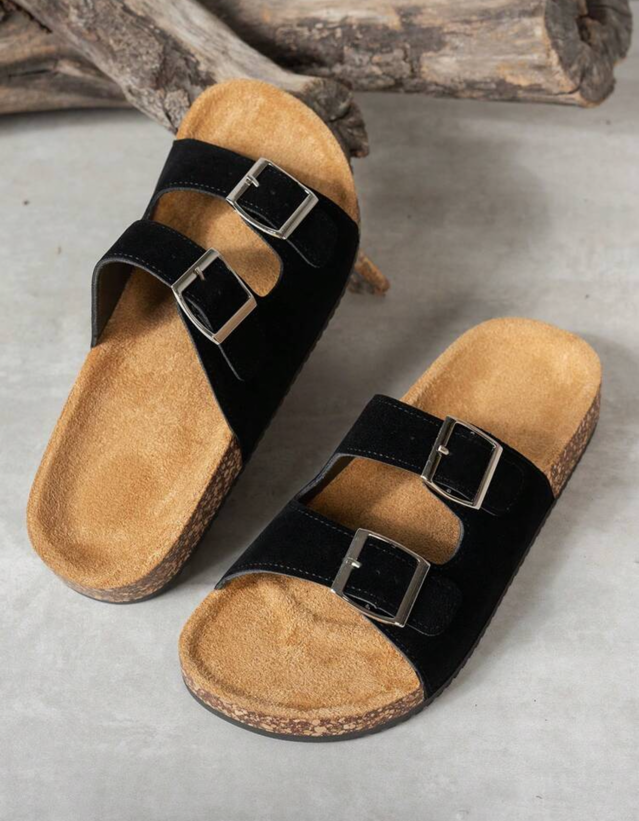 Sandalias planas con hebillas