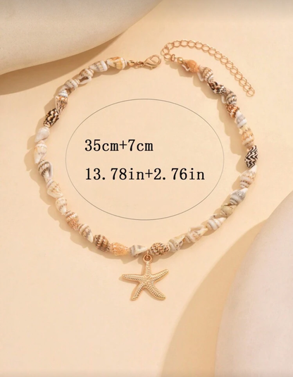 Set de collar con caracolas y flor