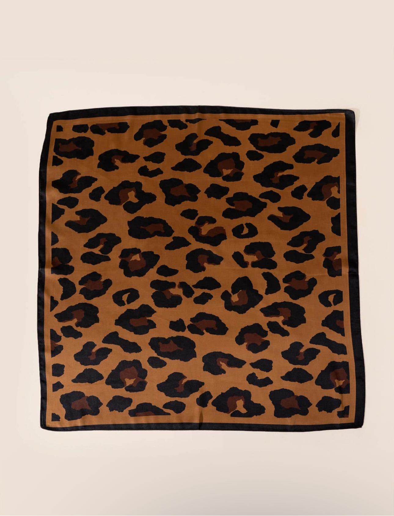 Pañoleta animal print