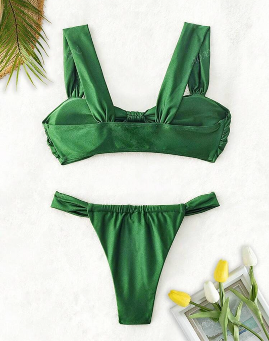 Bikini con tela brillante