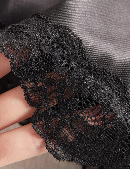 Lencería estilo pijama con encaje