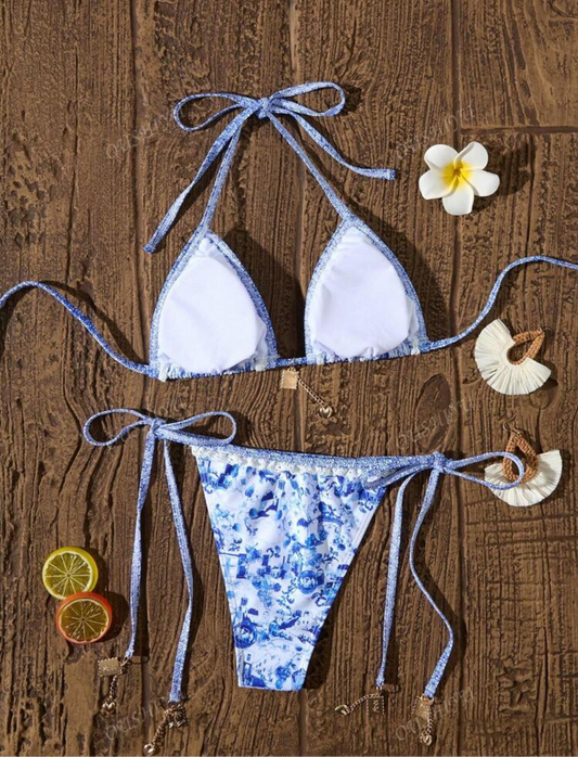 Bikini ajustable con accesorios