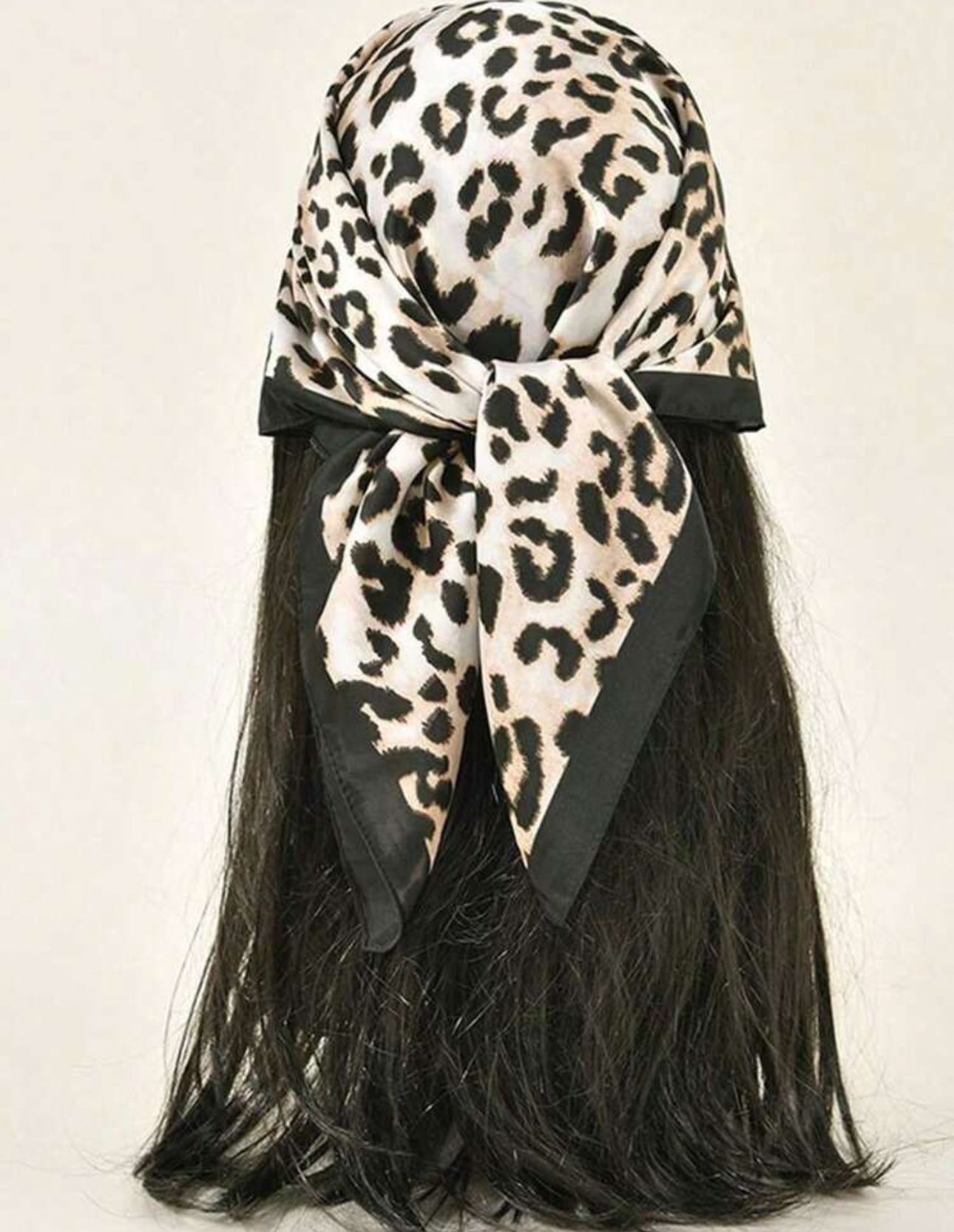 Pañoleta estampada animal print