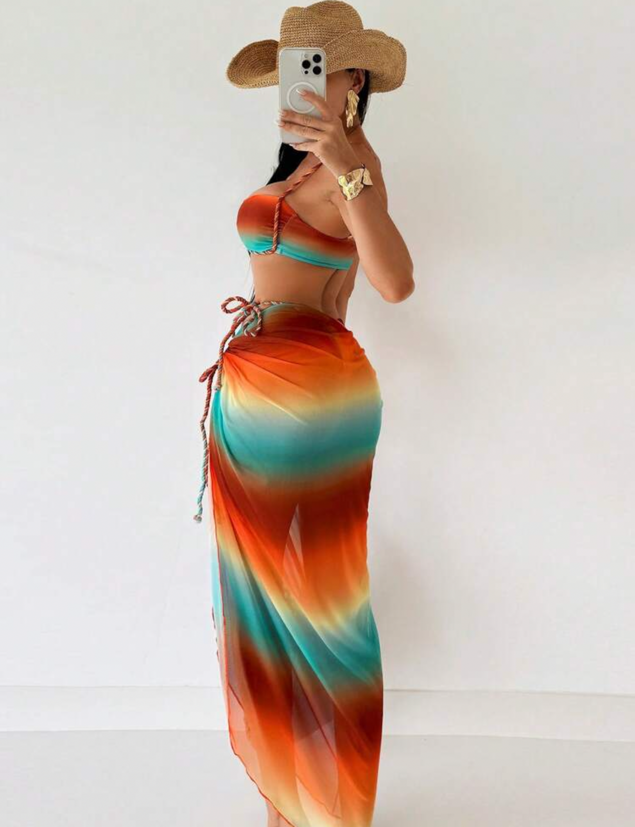 Bikini colorido conjunto con pareo